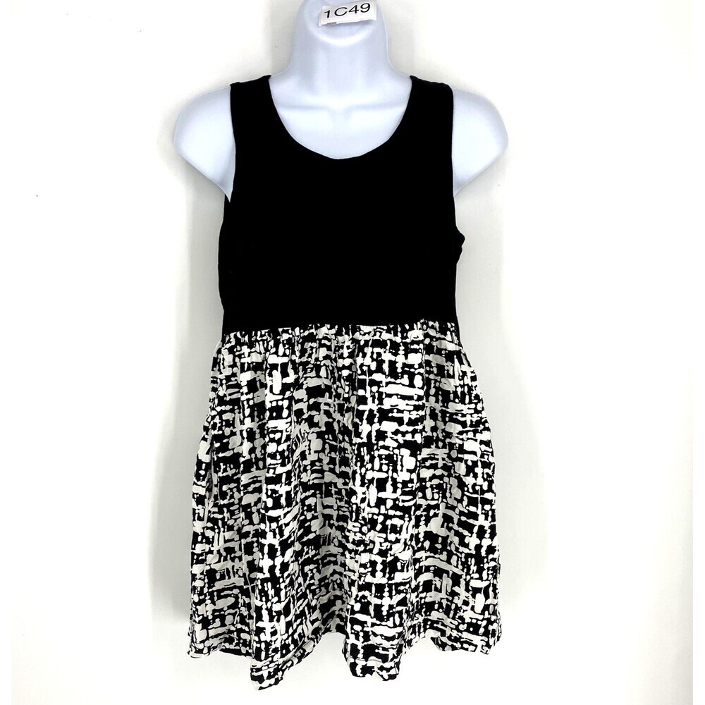 Vintage Y2K Forever 21 Peplum Tank Top Bella Swan Going Out Top M/M Black White